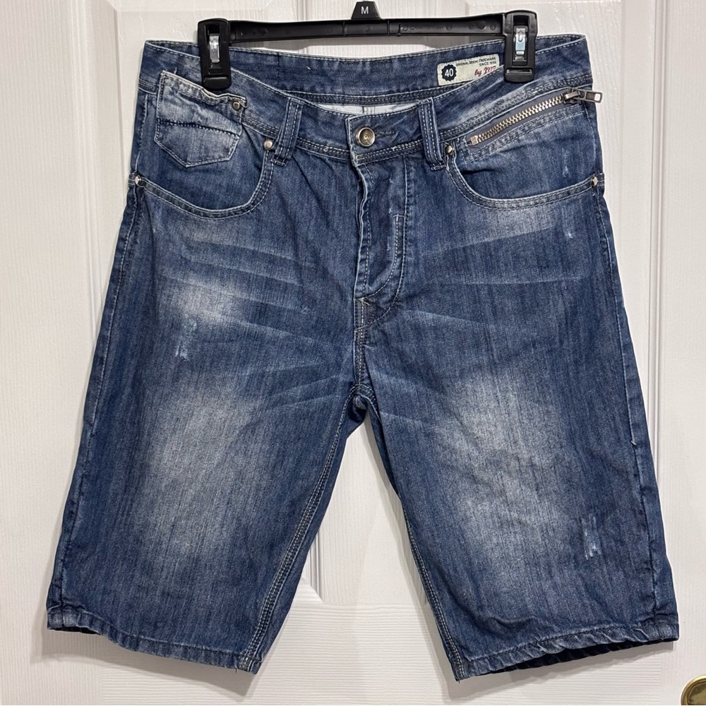 Original Denim Brand JVZ Men's Medium Wash Blue Denim Jeans Shorts Waist 31